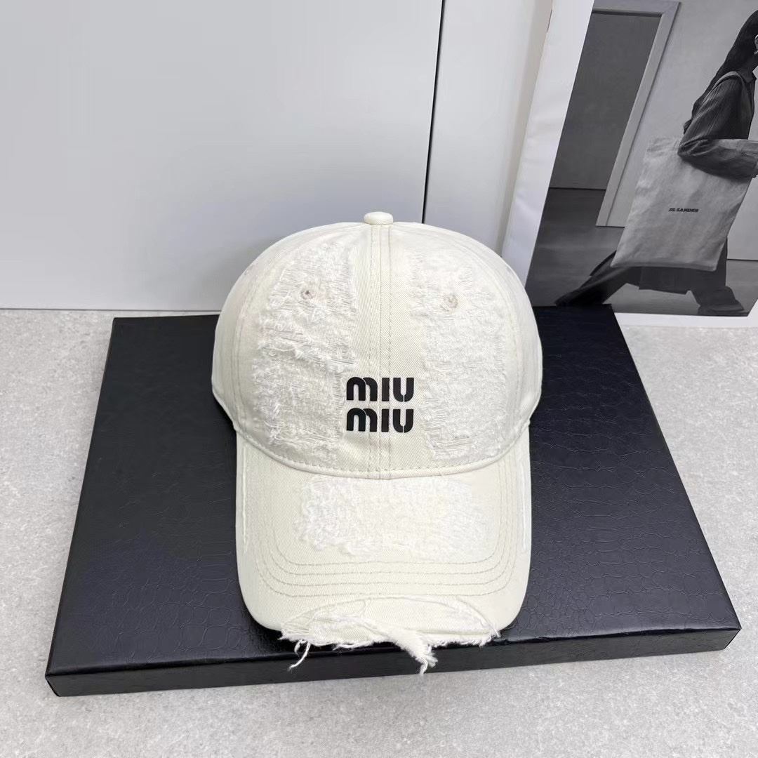 Miu Miu Caps